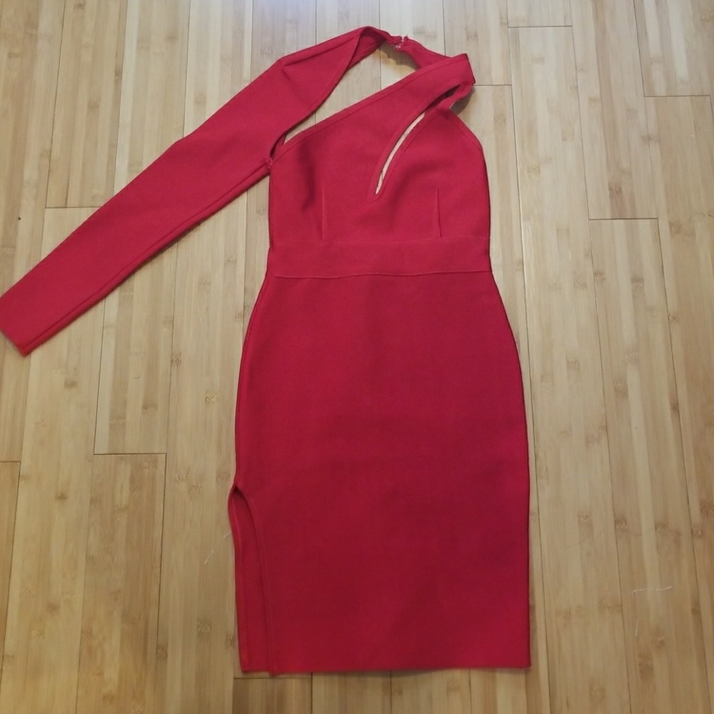 Red one shoulder cut out bandage dress